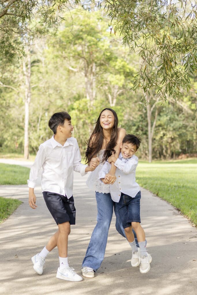 Fun Family Photoshoot at a Nature Reserve in Brisbane | Sharon Joseph Photography