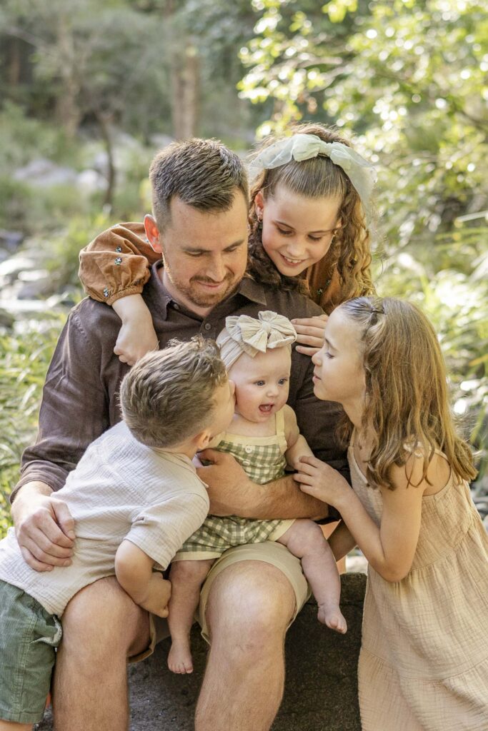 What to wear for family photos: Why neutral colours aren't your only option.